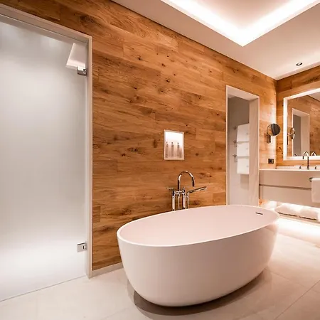 Arla Luxury Ξενοδοχείο με διαμερίσματα *